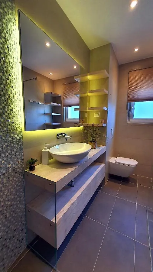 Beautiful View Apartment With Garage Space Mali Losinj 0*,