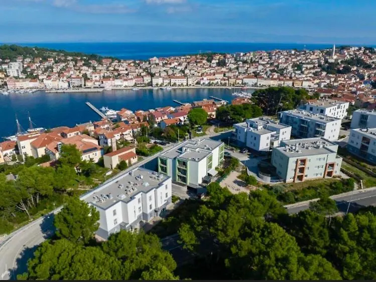 Beautiful View Apartment With Garage Space Mali Losinj