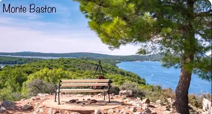 Beautiful View Apartment With Garage Space Mali Losinj